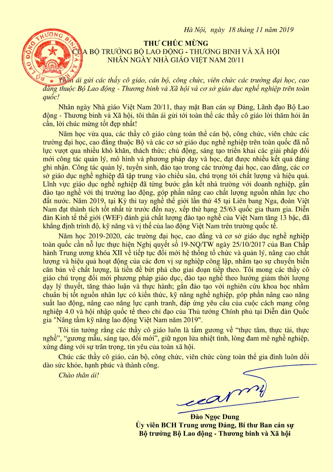 Thư BT chúc mừng nền vàng signed 1